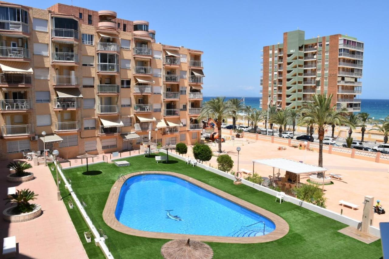 شقة Myflats Deluxe Seafront آريناليس ديل سول المظهر الخارجي الصورة