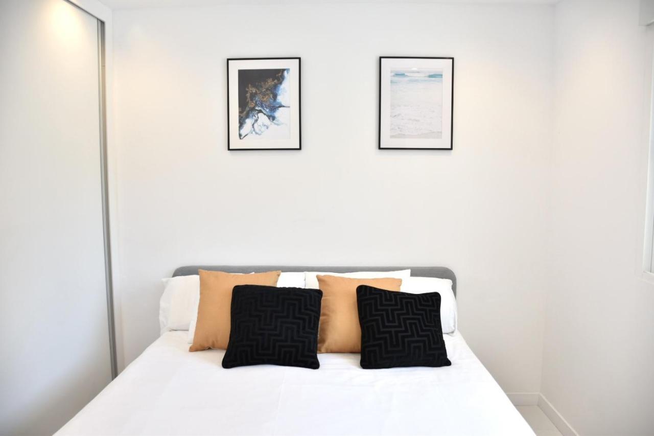 شقة Myflats Deluxe Seafront آريناليس ديل سول المظهر الخارجي الصورة